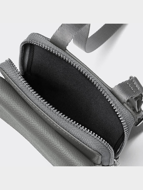 レザーポーチ+E