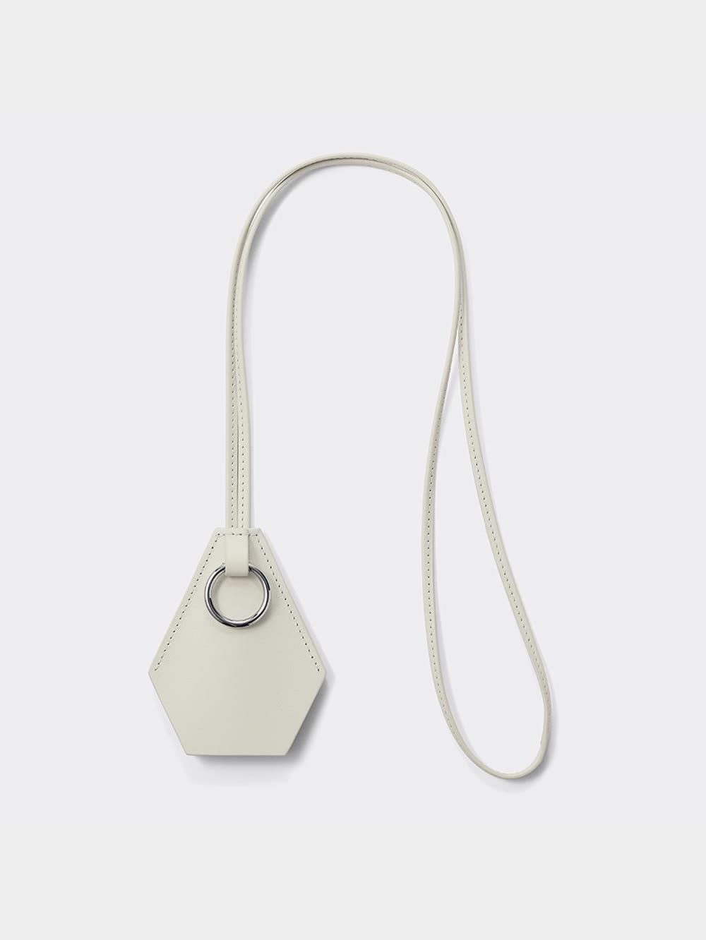 GU公式 | レザーキーネックレス+E