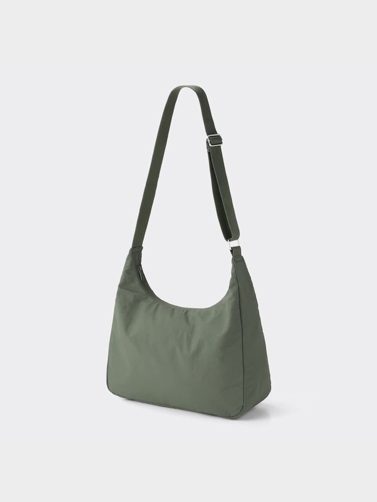 GU公式 | ラウンドショルダーバッグ 