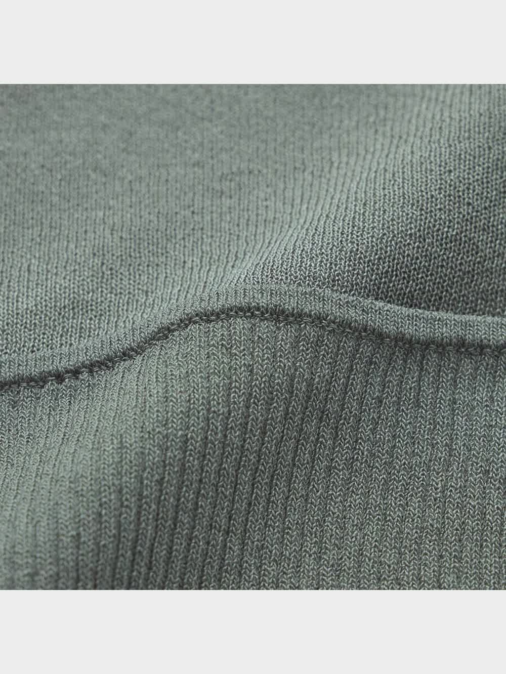 GU公式 | ビスチェコンビネーションセーター(半袖)+E