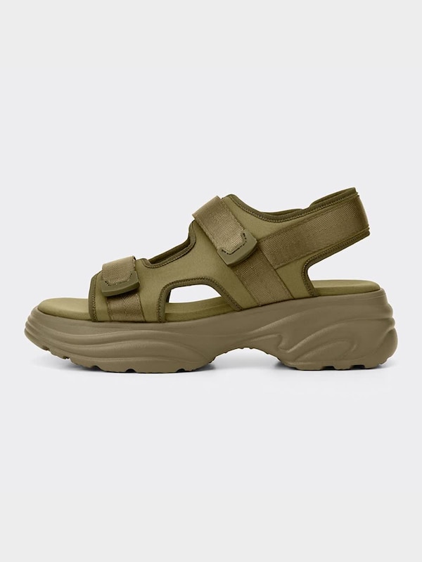 ボリュームソールスポーツサンダル+E