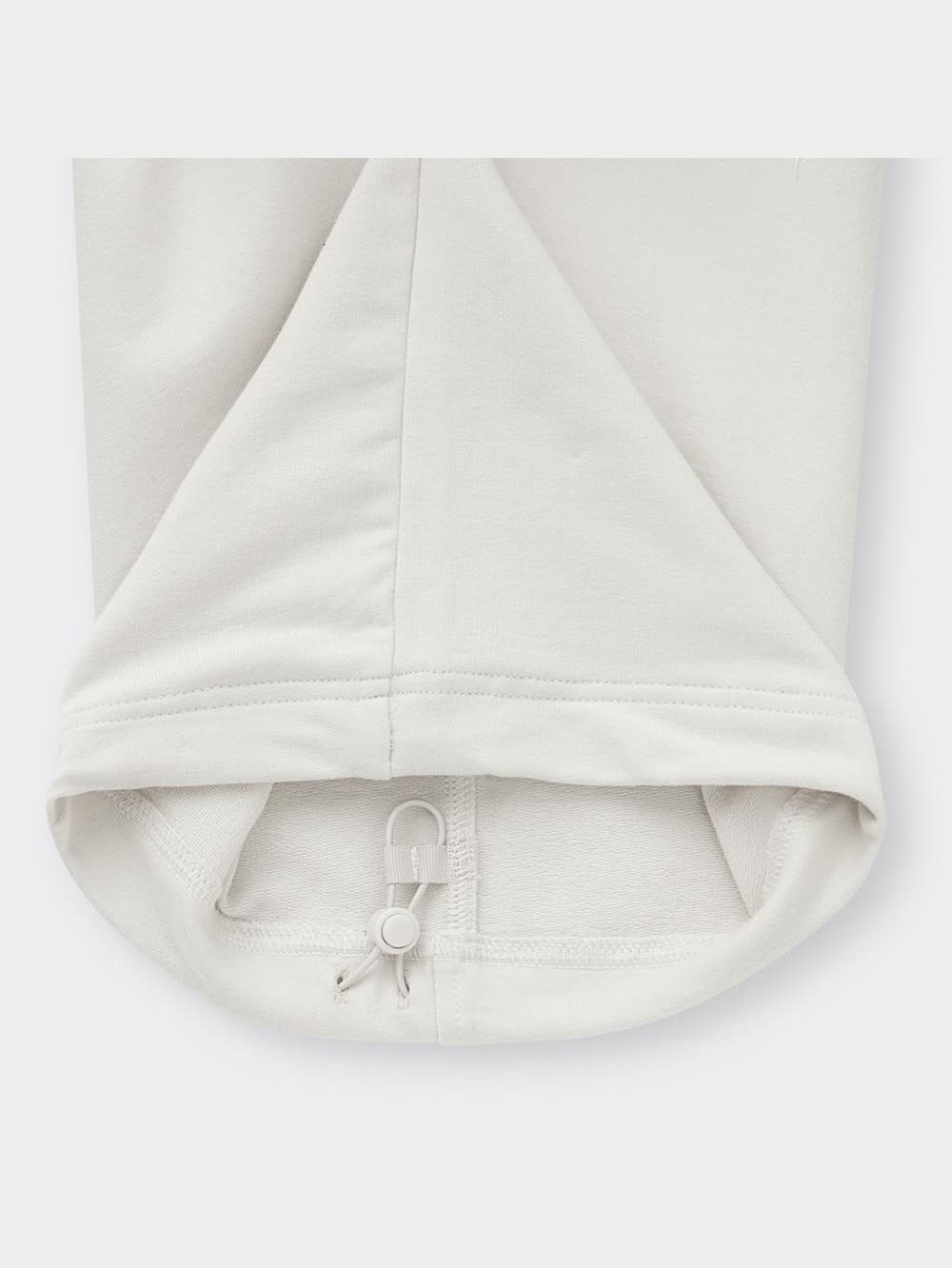 アート・デザイン・音楽 Designed by Apple in California MLXF2J/A GU公式 | スウェットカーゴプルオンパンツ+E