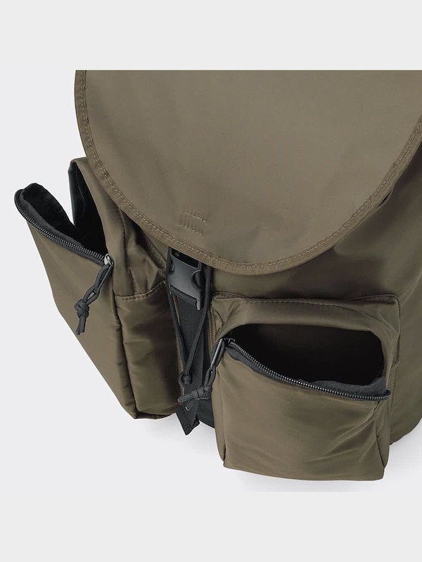 ナイロンツイルバックパック+E