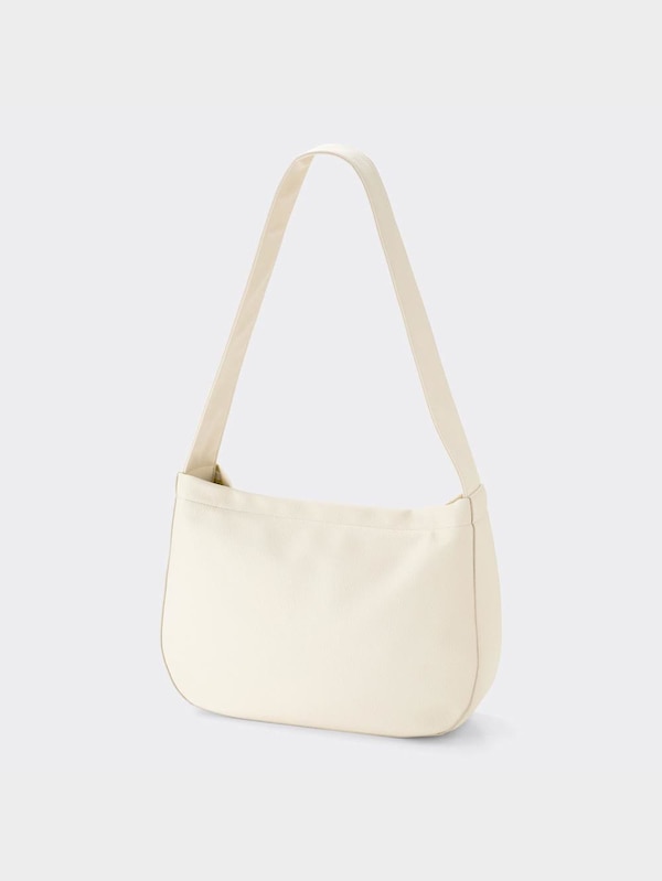 レザータッチラウンドショルダーバッグ