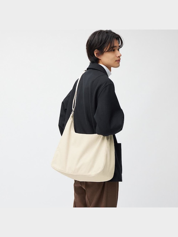 コーデュロイラウンドショルダーバッグ