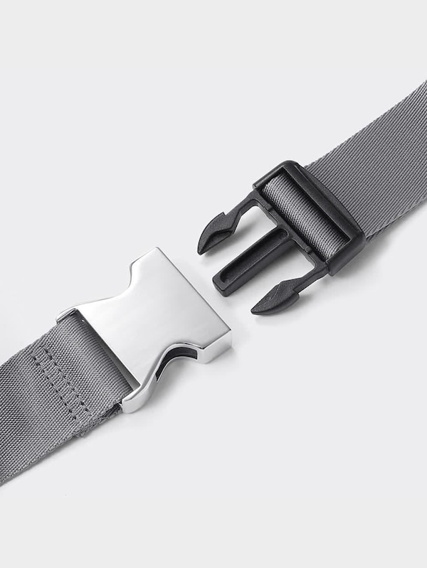 リアルレザーボディバッグ