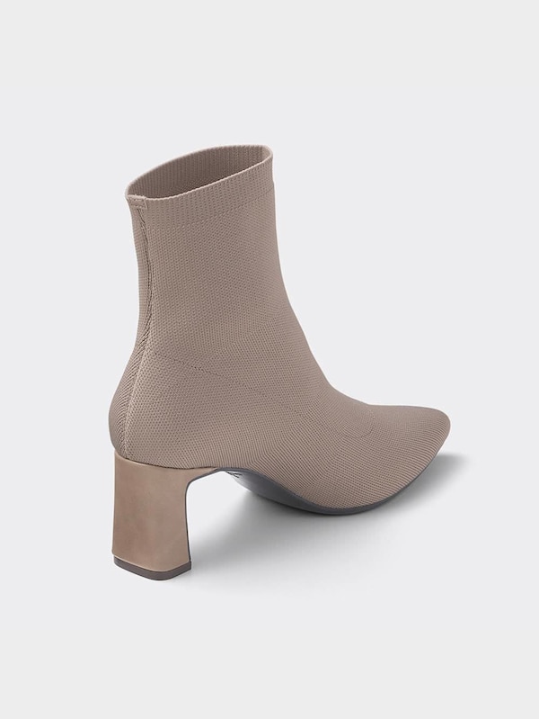 ポインテッドニットブーツ