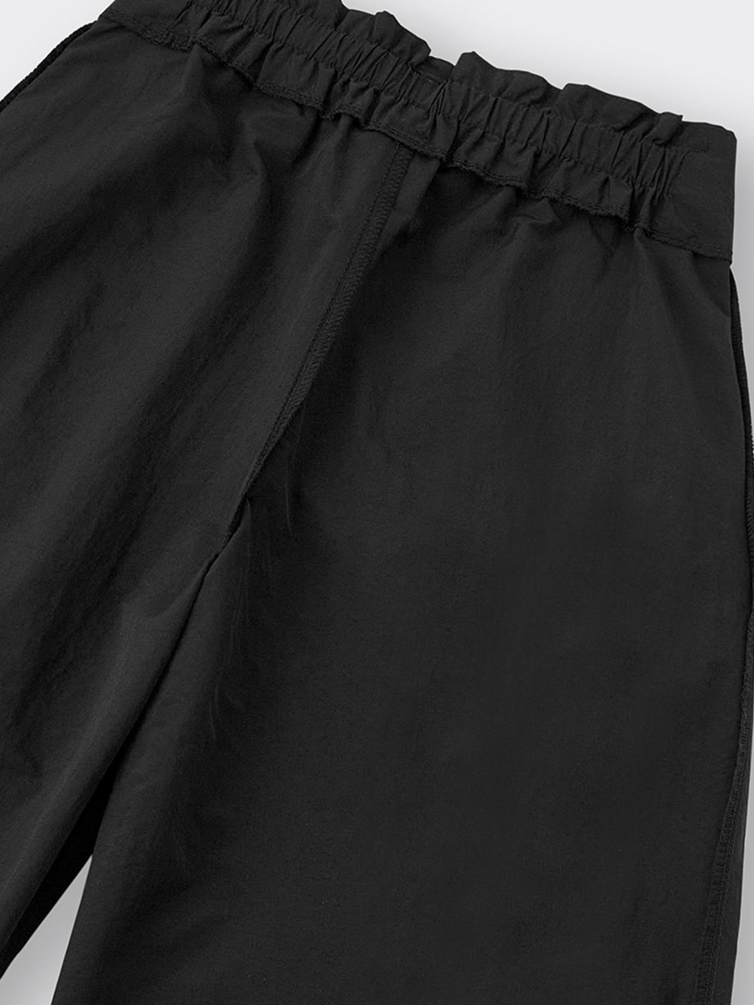 GU公式 | テックタックコクーンパンツ+EC(丈長め77.0～79.0cm)