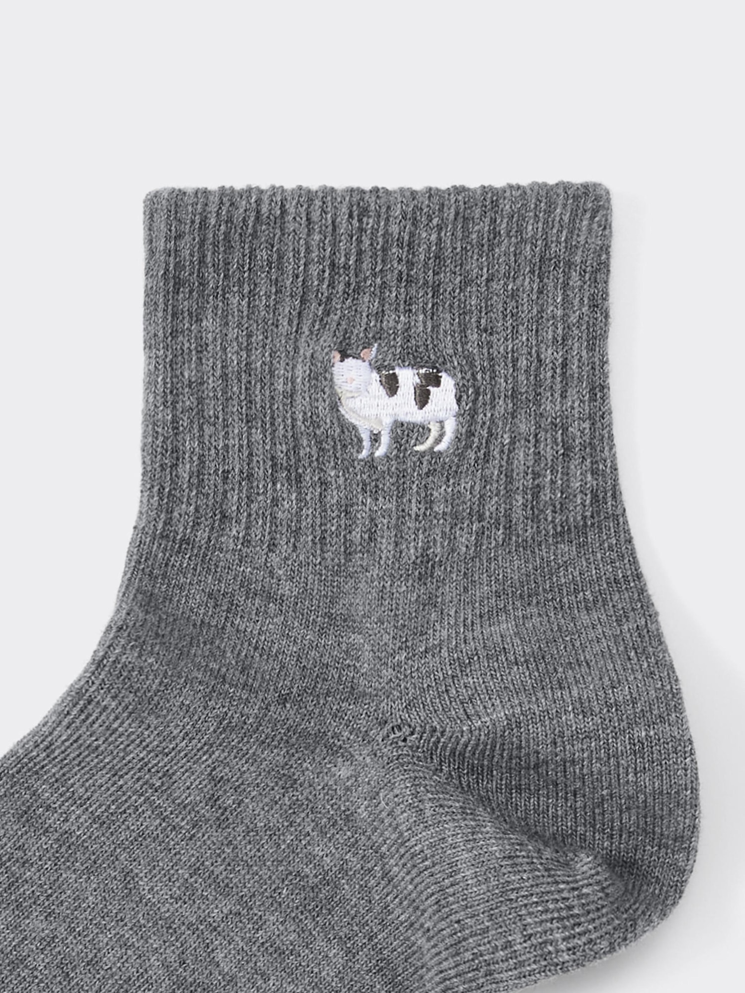 GU公式 | アンクルソックス(刺繍)