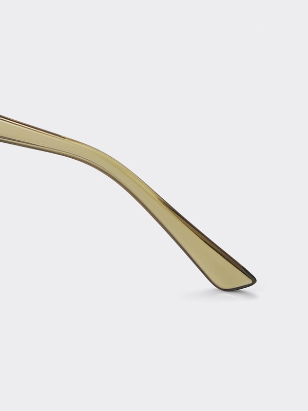 UVカットキャットアイサングラス