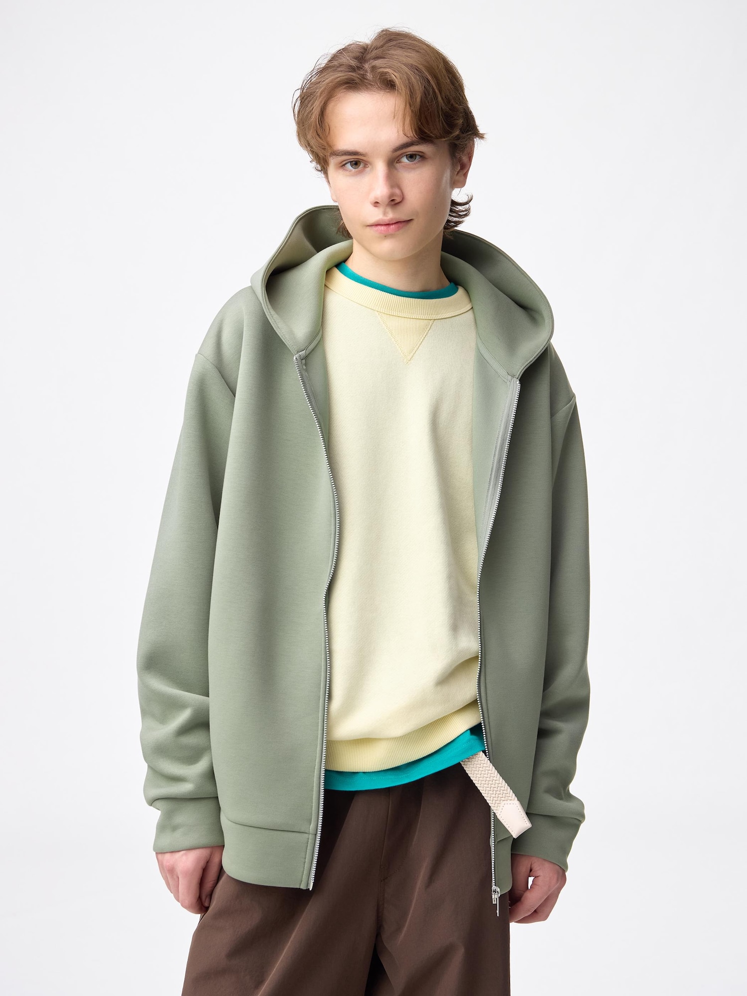 GU公式 | パフスウェットフルジップパーカ