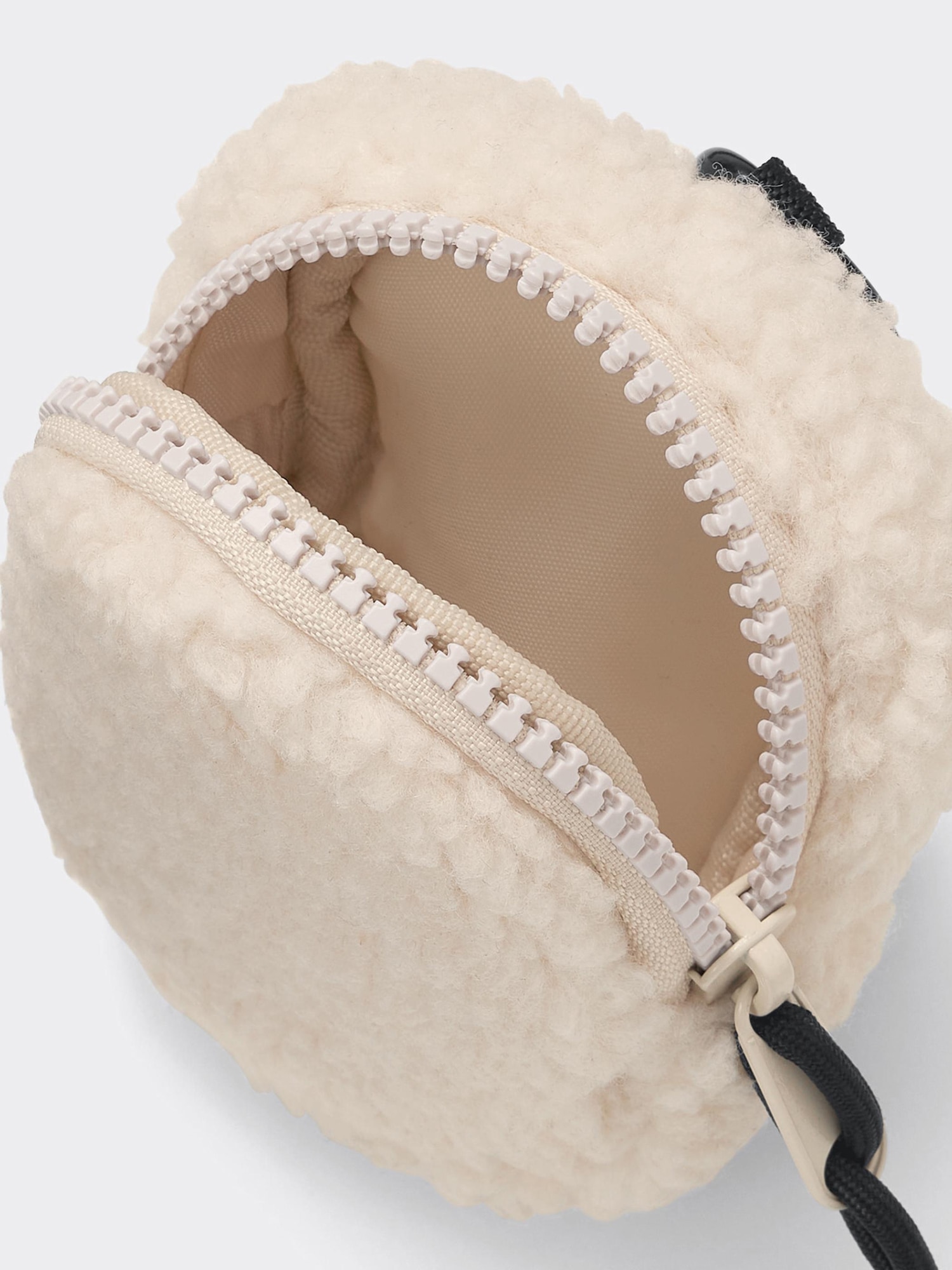 あページ GU公式 | コードショルダーポーチ