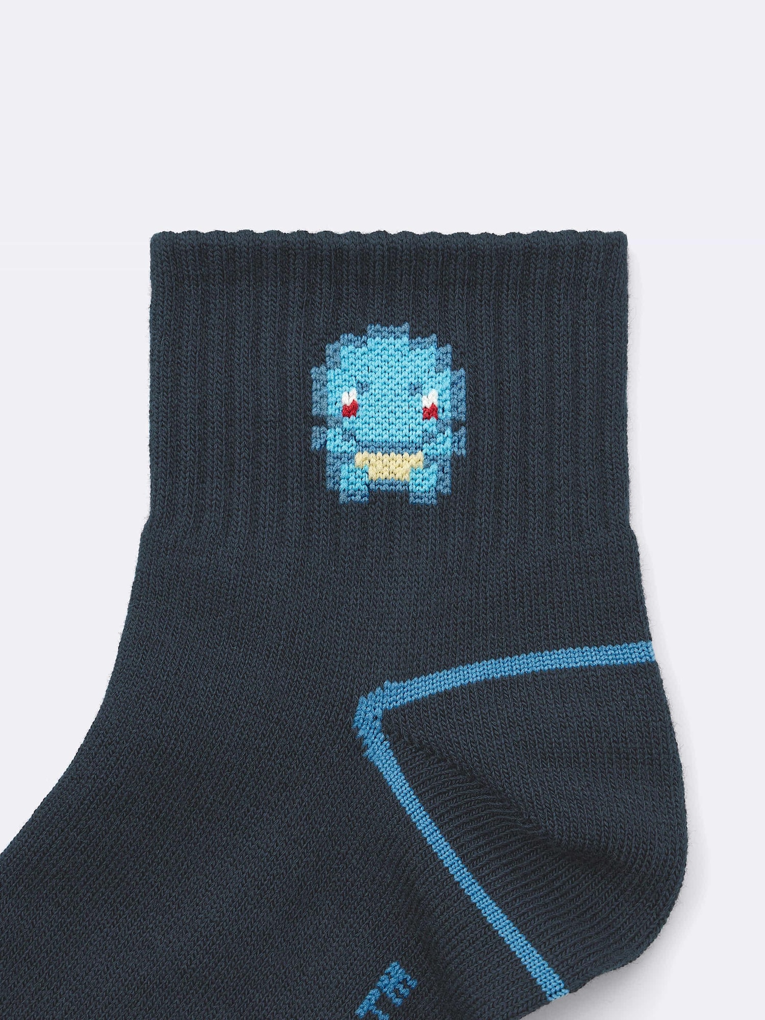 GU公式 | ソックス Pokemon