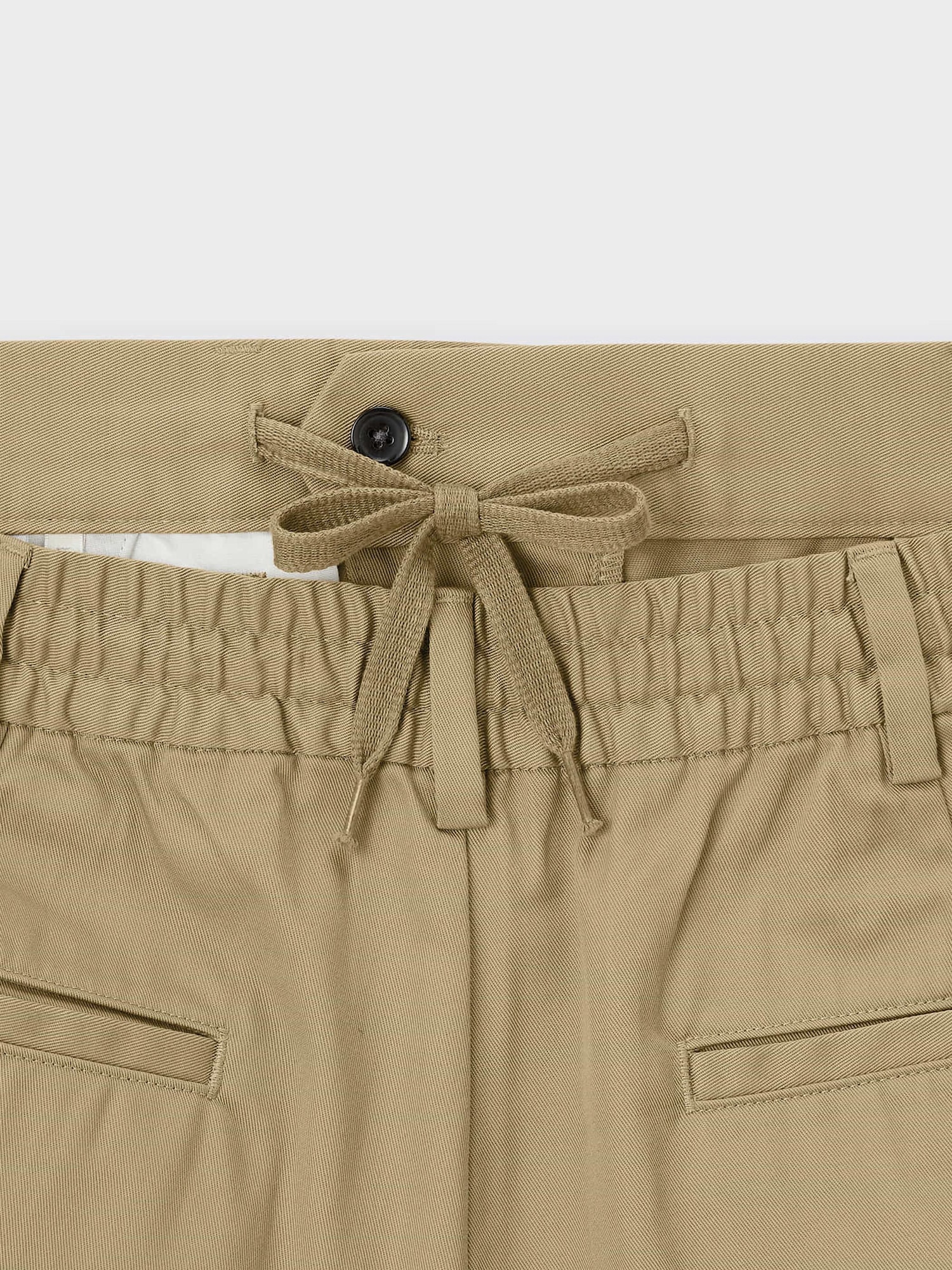 GU公式 | タックワイドハーフパンツ