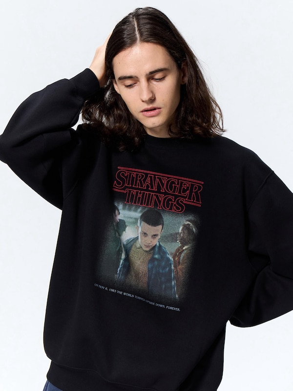 GU公式 | ヘビーウェイトスウェットプルオーバー Stranger Things
