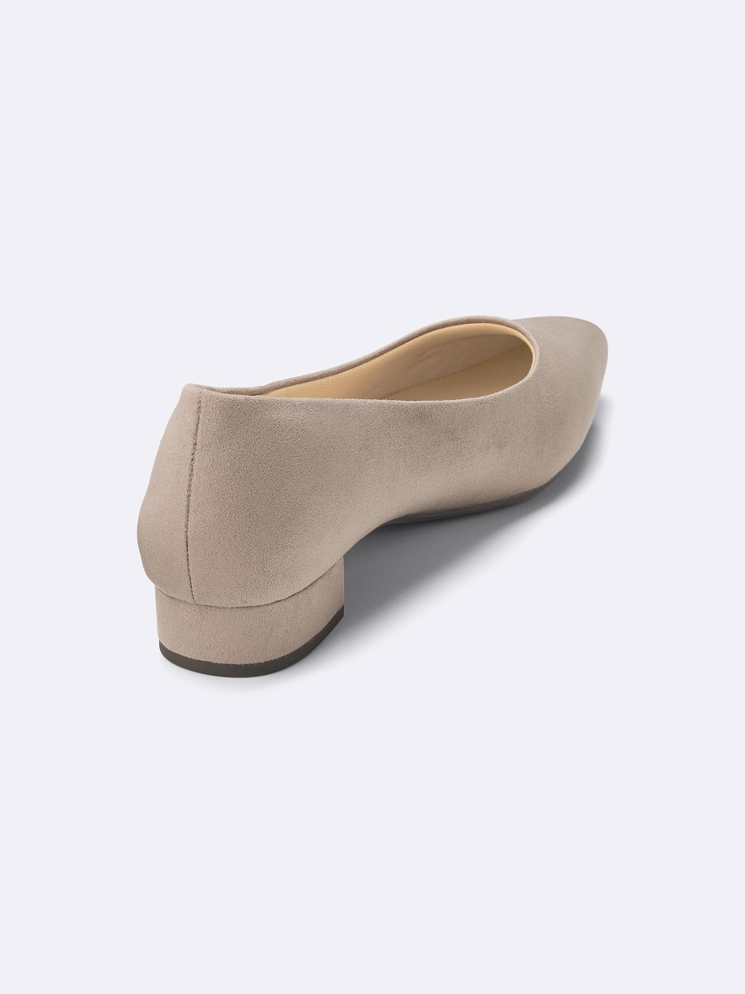 GU公式 | マシュマロローヒールパンプス(ヒール2.3cm)