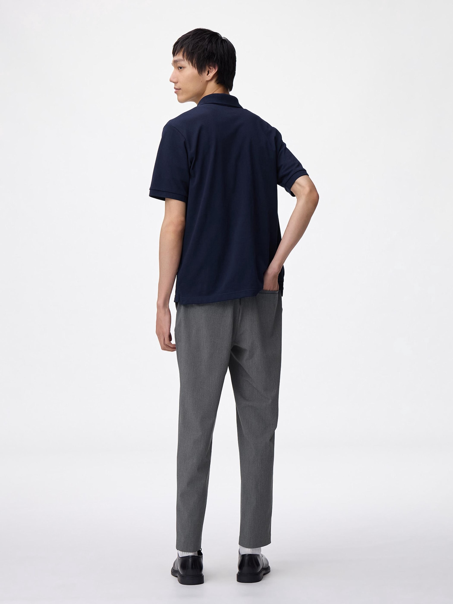 えぬえー GU公式 | ストレッチイージーアンクルパンツ+EC(丈長め74.0cm)