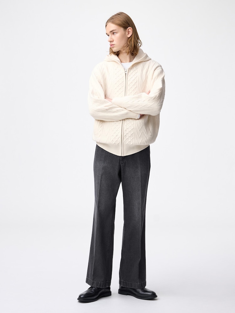 GU公式 | フレアジーンズ(丈標準73.5～77.5cm) 