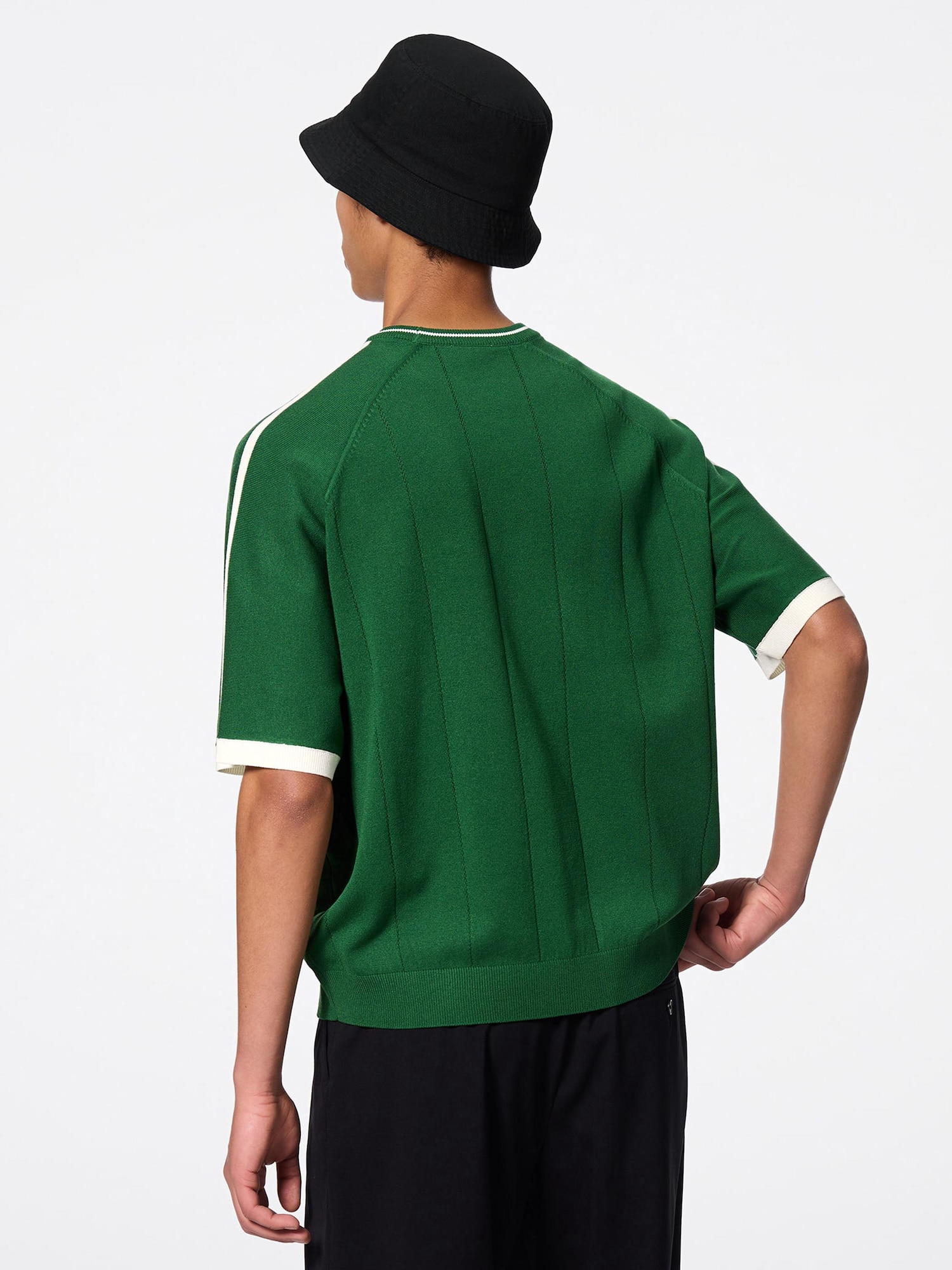 GU公式 | クルーネックセーター(ライン)(5分袖)NTQ+E