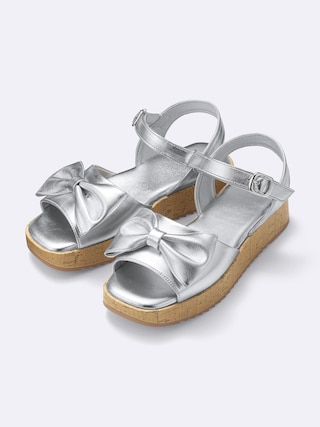 GIRLSリボンサンダル+E 【KIDS・TEEN】 【キッズ グッズ】【GU公式/ジーユー】 【SILVER】 GIRLSリボンサンダル+E 【KIDS・TEEN】 【キッズ グッズ】【GU公式/ジーユー】 【SILVER】