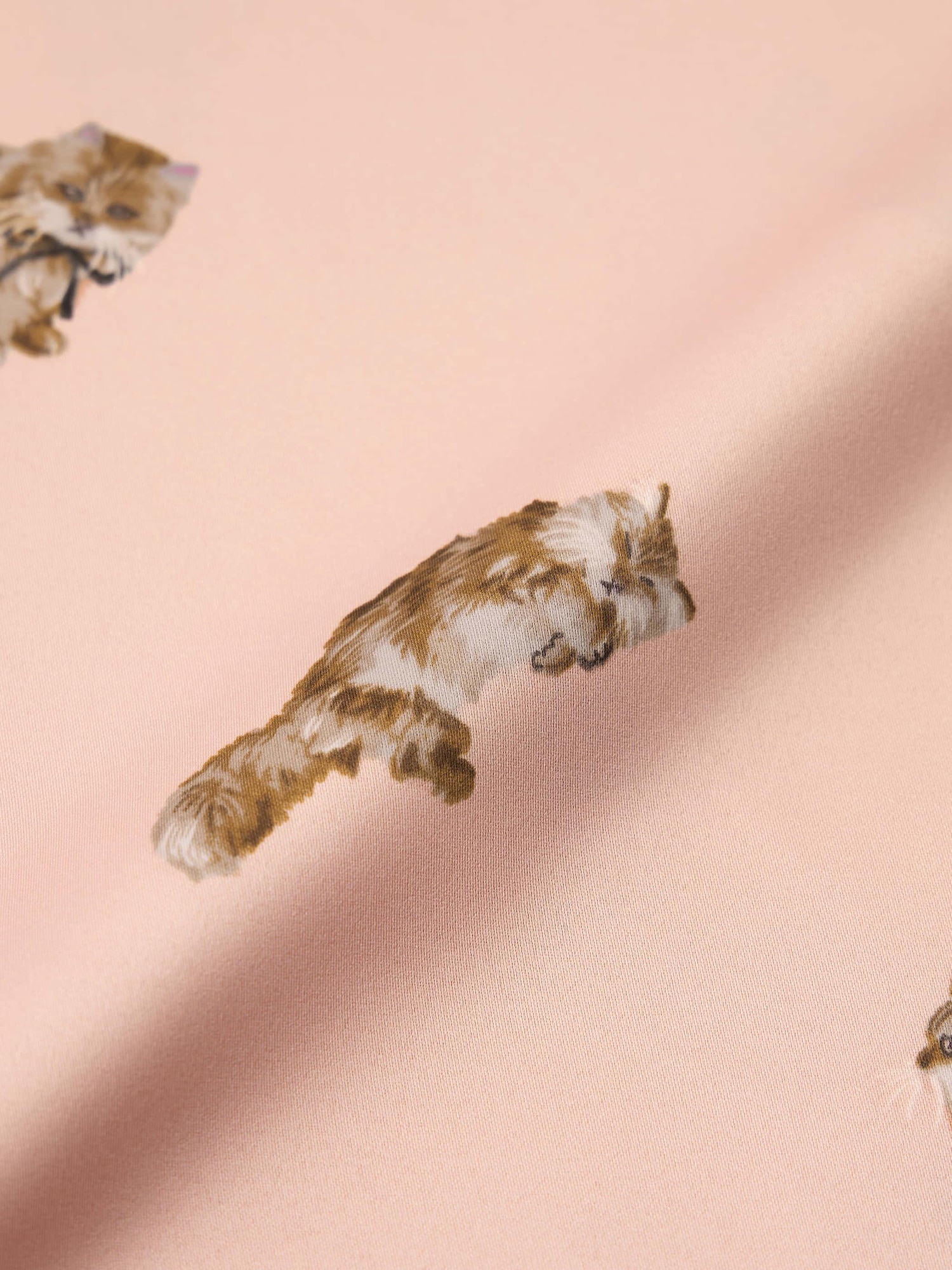 GU公式 | サテンパジャマ(長袖&ロングパンツ)(キャット)