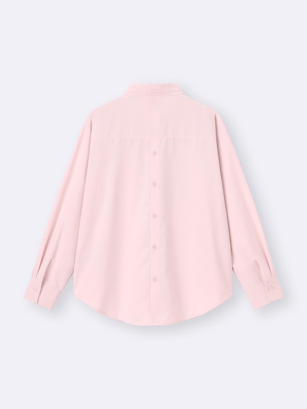 バックボタンシャツ