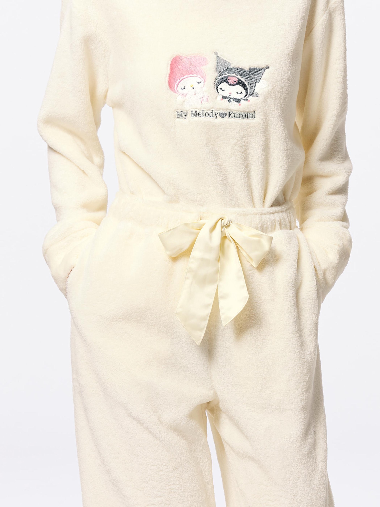 GU公式 | マシュマロフィールラウンジセット(長袖) Sanrio characters