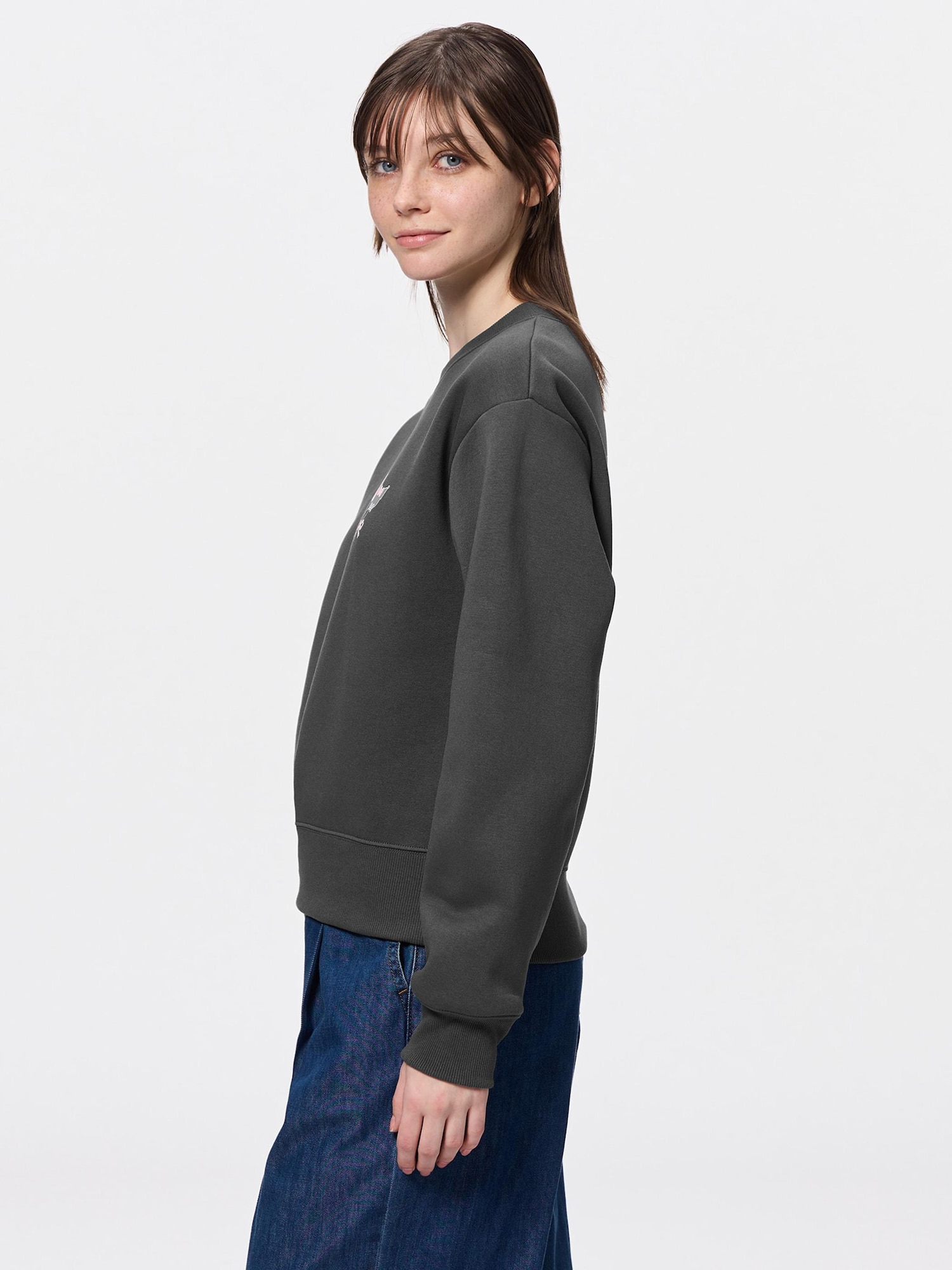 GU公式 | グラフィックスウェットプルオーバー Sanrio characters