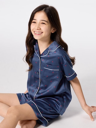GIRLSサテンパジャマ(半袖&ショートパンツ)(ハート) 【KIDS・TEEN】 【キッズ ルームウェア】【GU公式/ジーユー】 【NAVY】 GIRLSサテンパジャマ(半袖&ショートパンツ)(ハート) 【KIDS・TEEN】 【キッズ ルームウェア】【GU公式/ジーユー】 【NAVY】