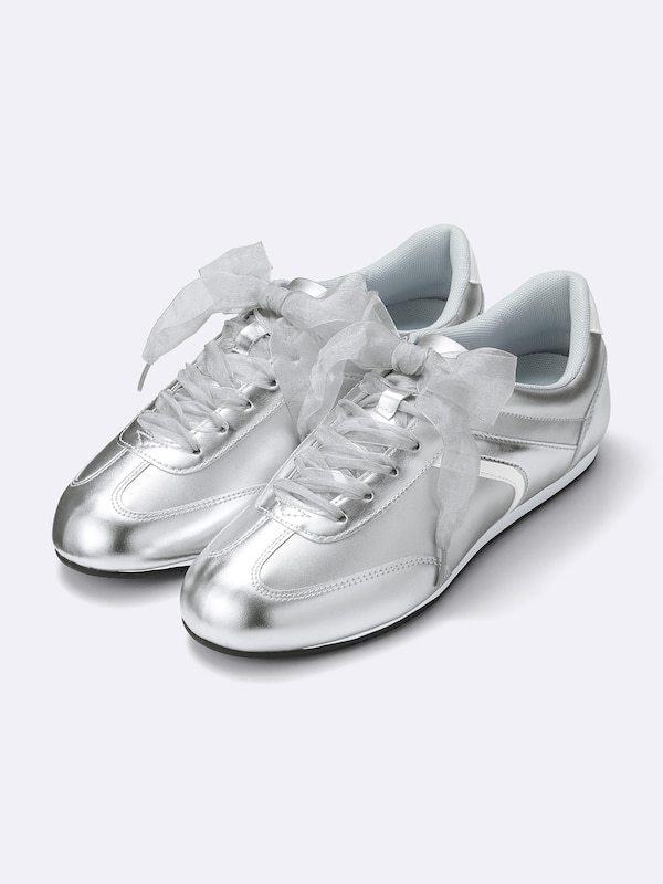 リボンスニーカー