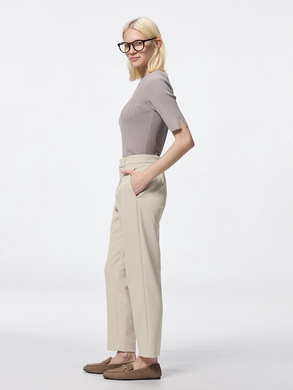 ストレッチテーパードパンツ