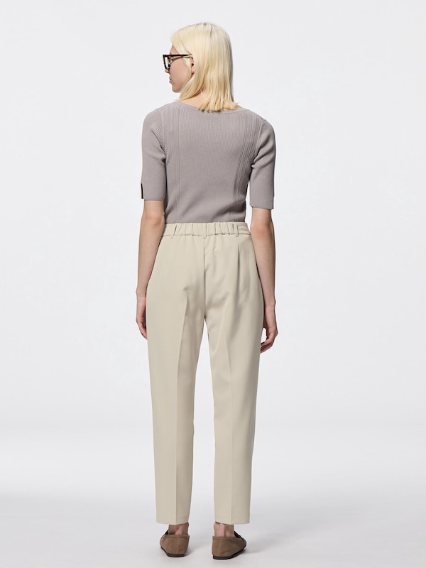 ストレッチテーパードパンツ