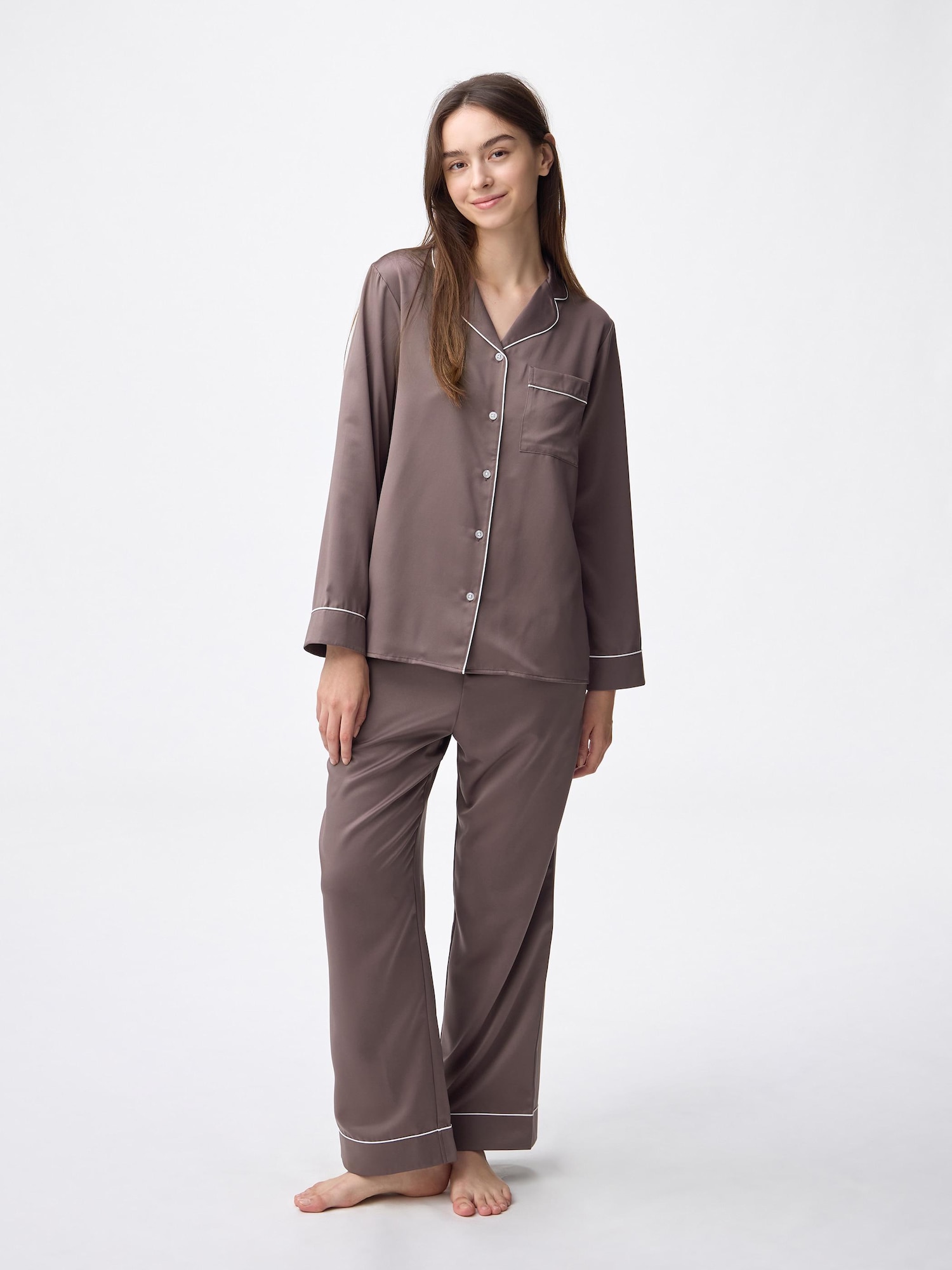 GU公式 | サテンパジャマ(長袖&ロングパンツ)