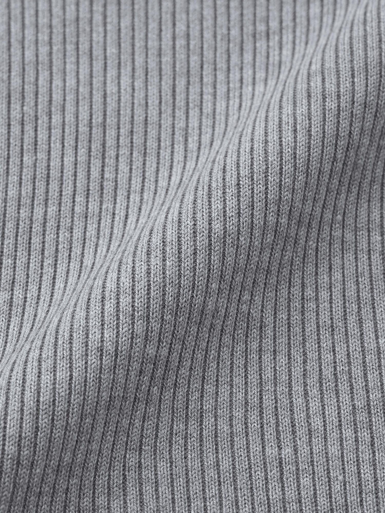 GU公式 | リブタートルネックセーターZ+E