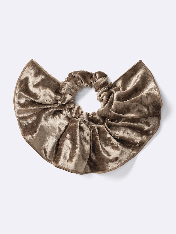 ベロアフリルシュシュ