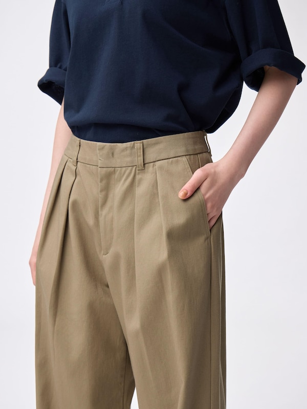 チノバレルレッグタックパンツ