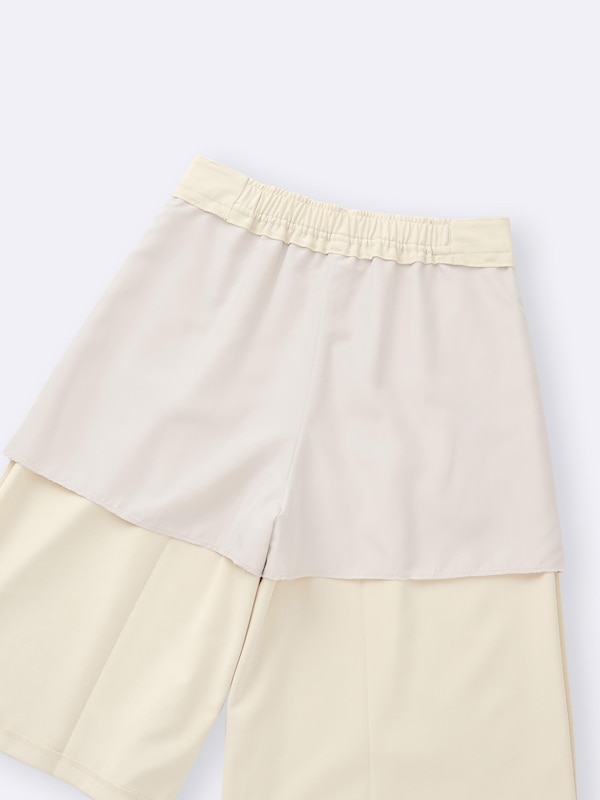 バミューダショートパンツ