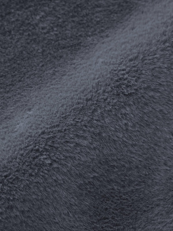 フラッフィーブルゾン