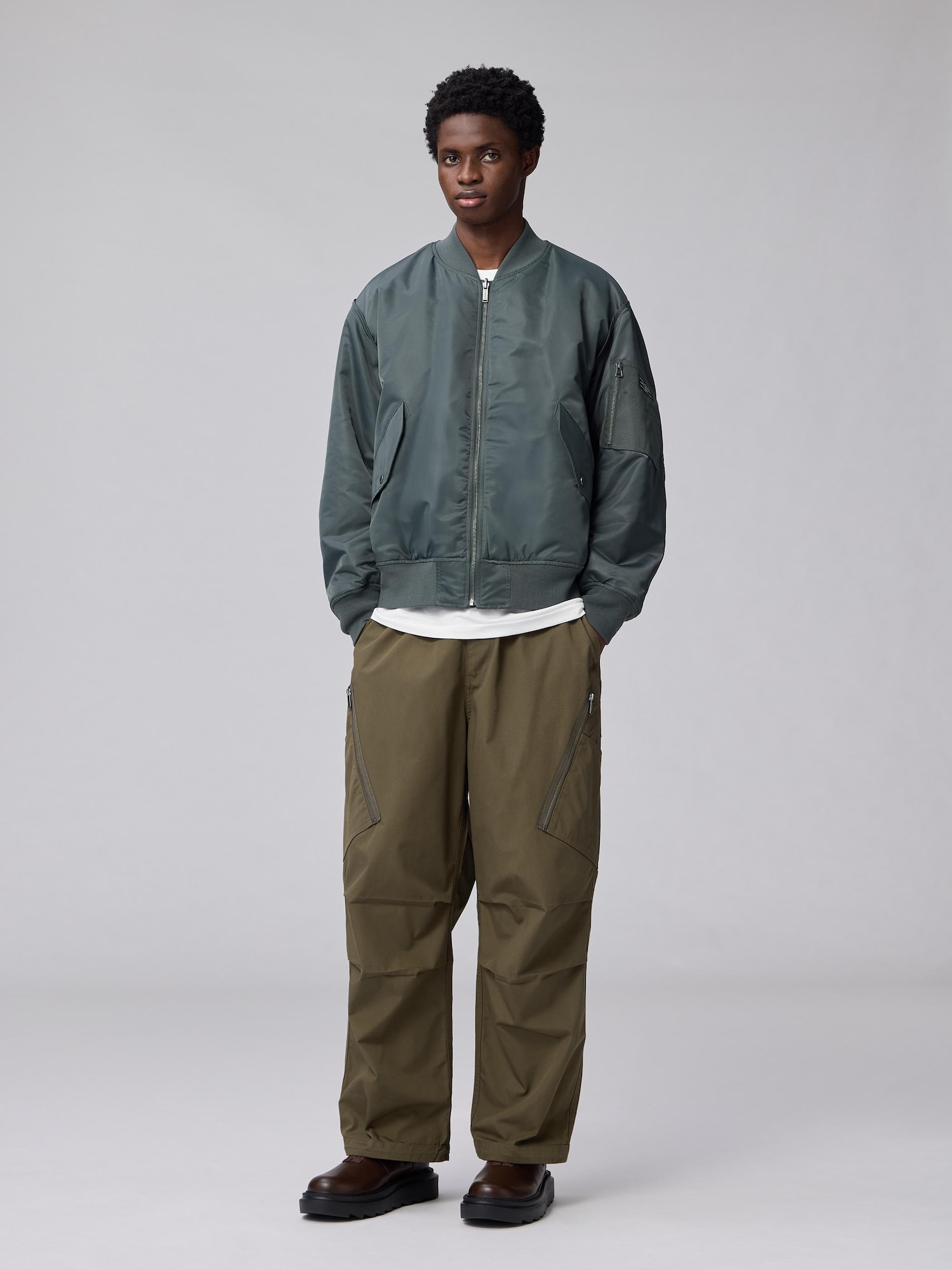 GU公式 | リバーシブルブルゾン UNDERCOVER