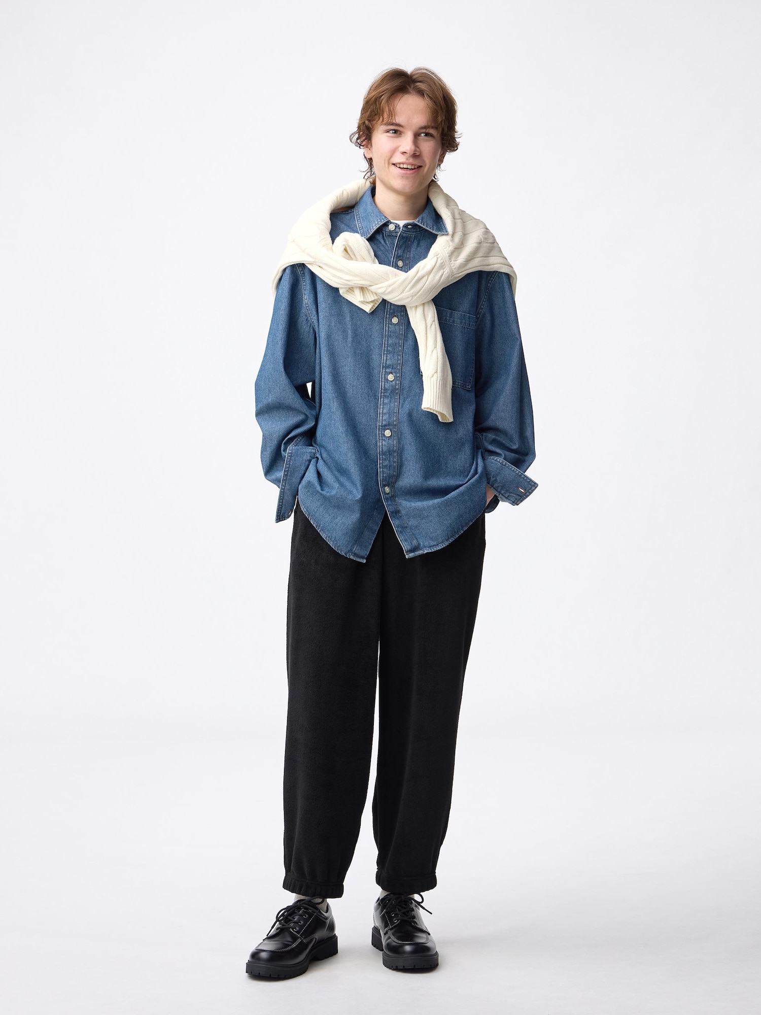   ブラック ルームウェアセット　ラウンジセット GU公式 | ラウンジセット(半袖&ショートパンツ) DEATH STRANDING