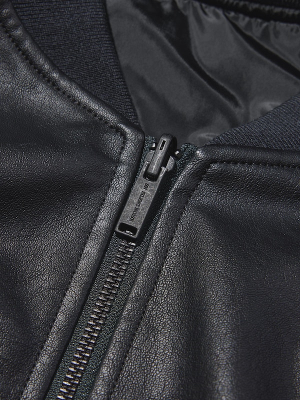 フェイクレザーリバーシブルブルゾン UNDERCOVER +X