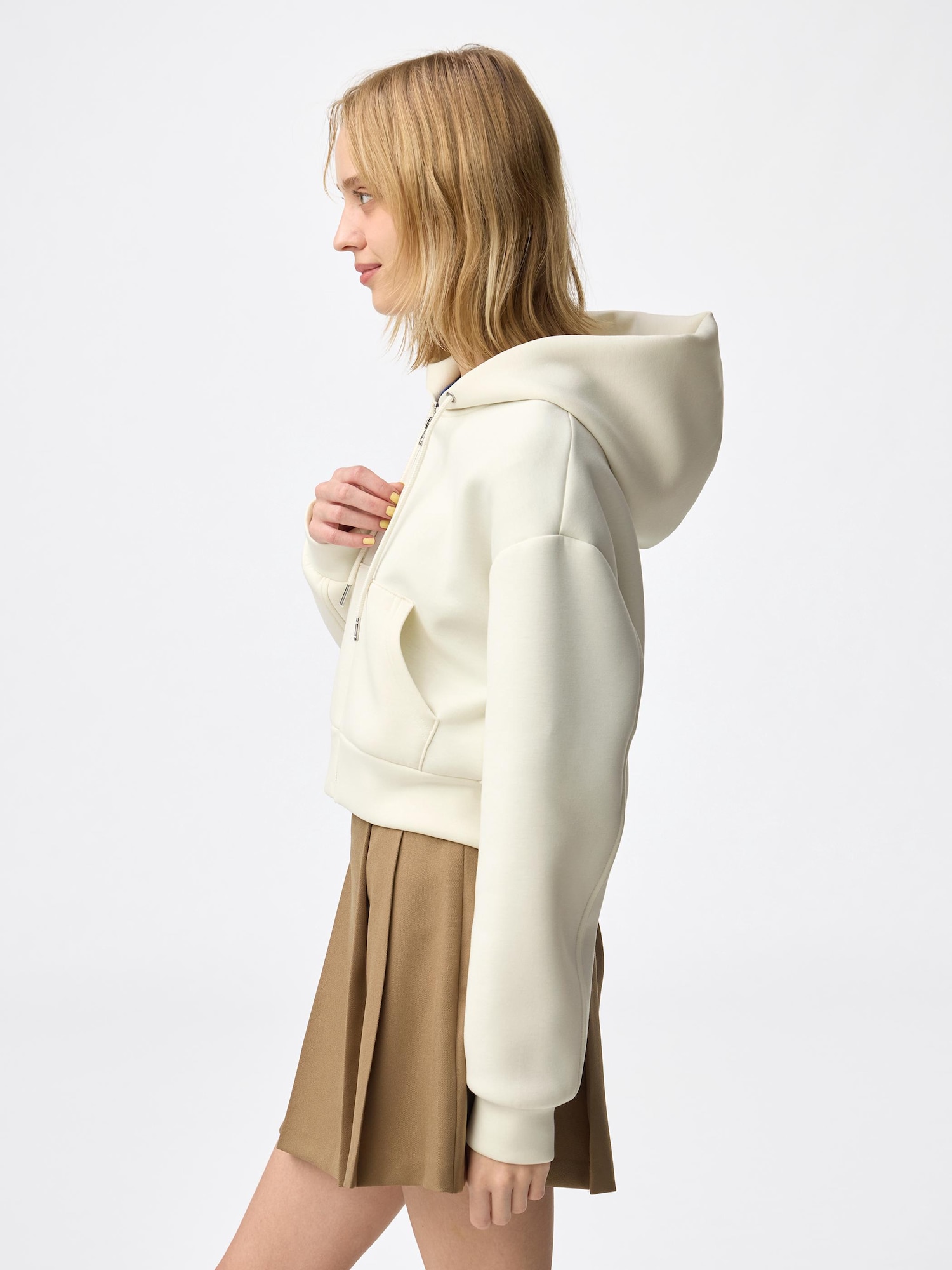 GU公式 | パフスウェットフルジップパーカ