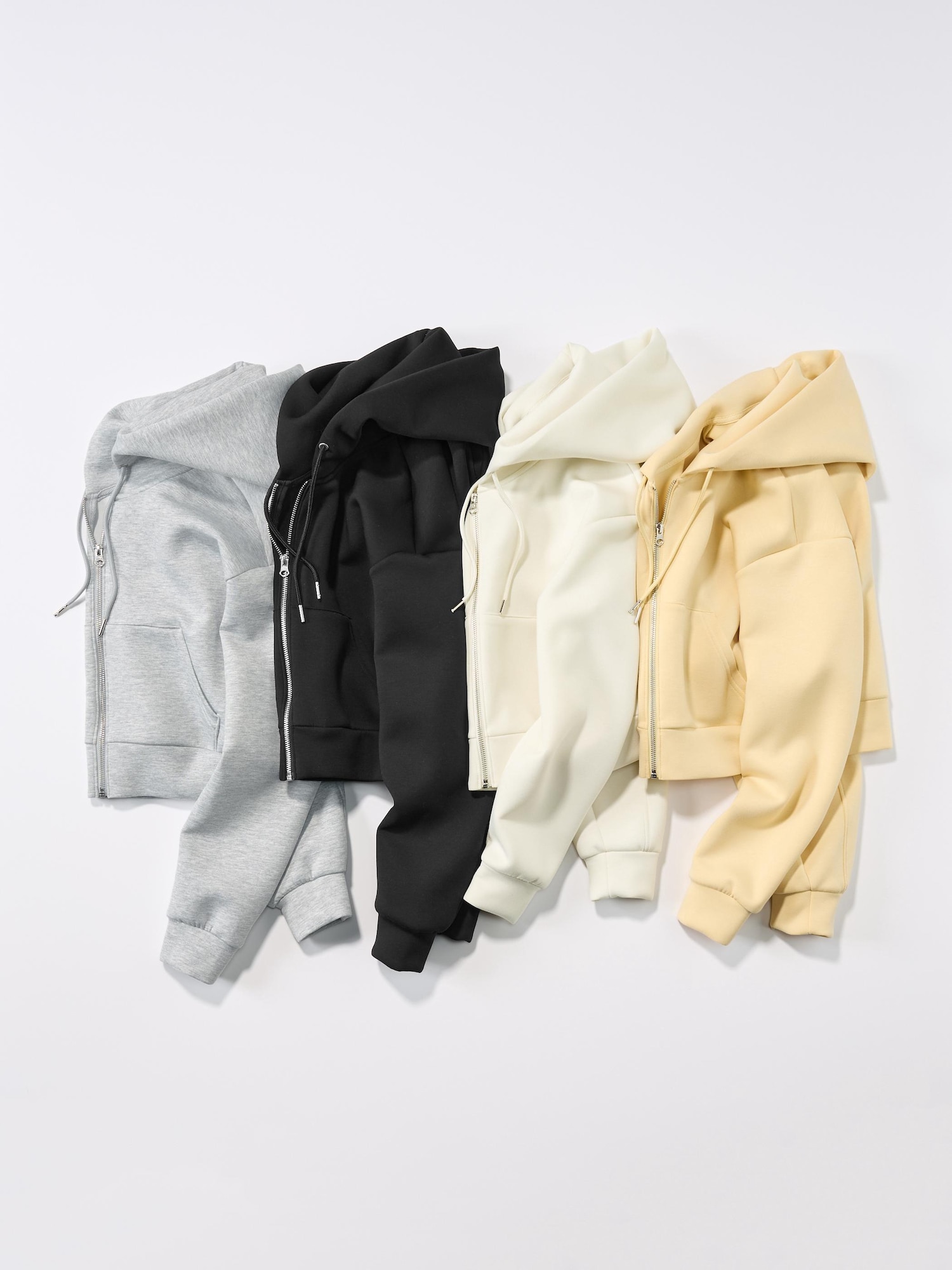 GU公式 | パフスウェットフルジップパーカ