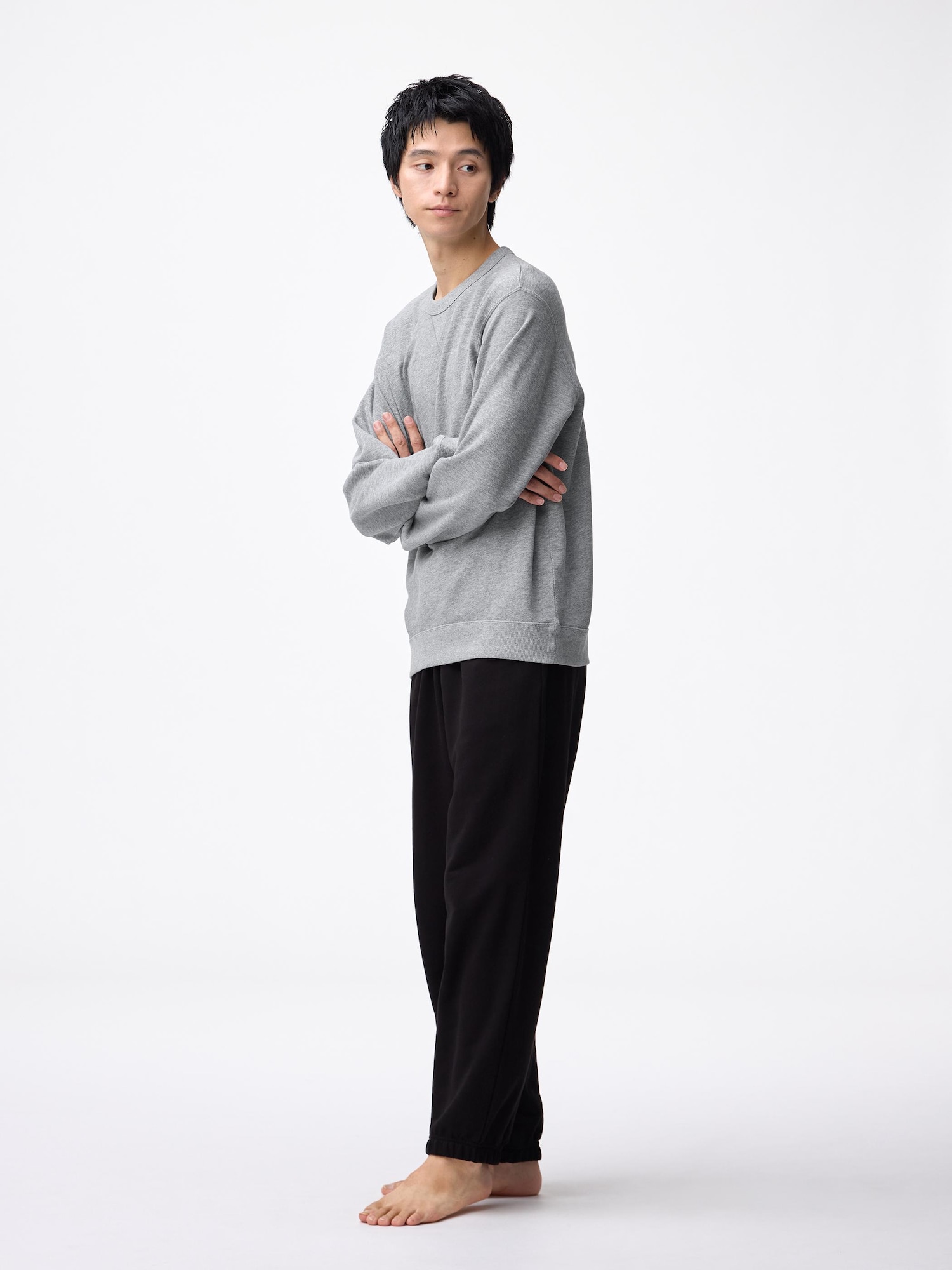 GU公式 | スウェットプルオーバー