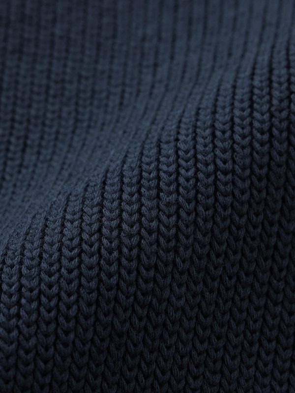 リリヤーンクルーネックセーター