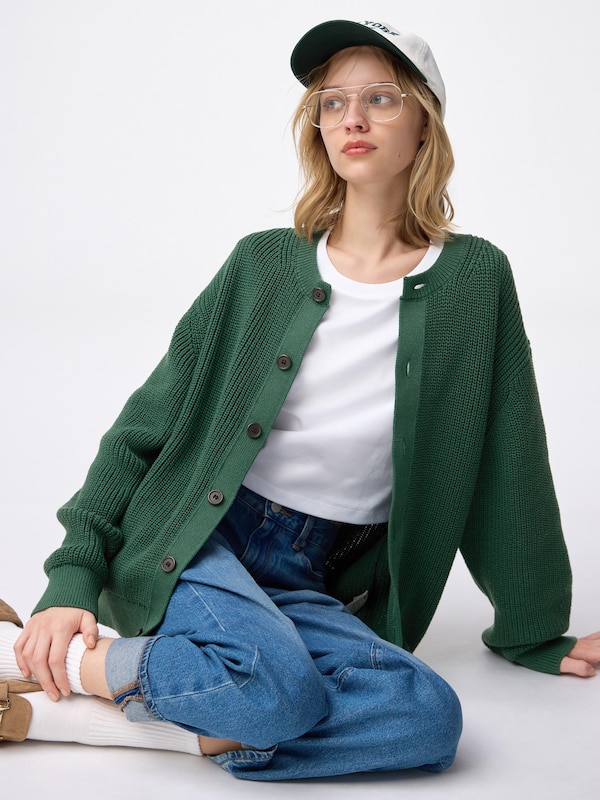 リリヤーンクルーネックカーディガン