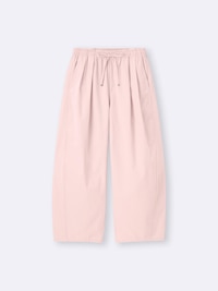 アンクルパンツ