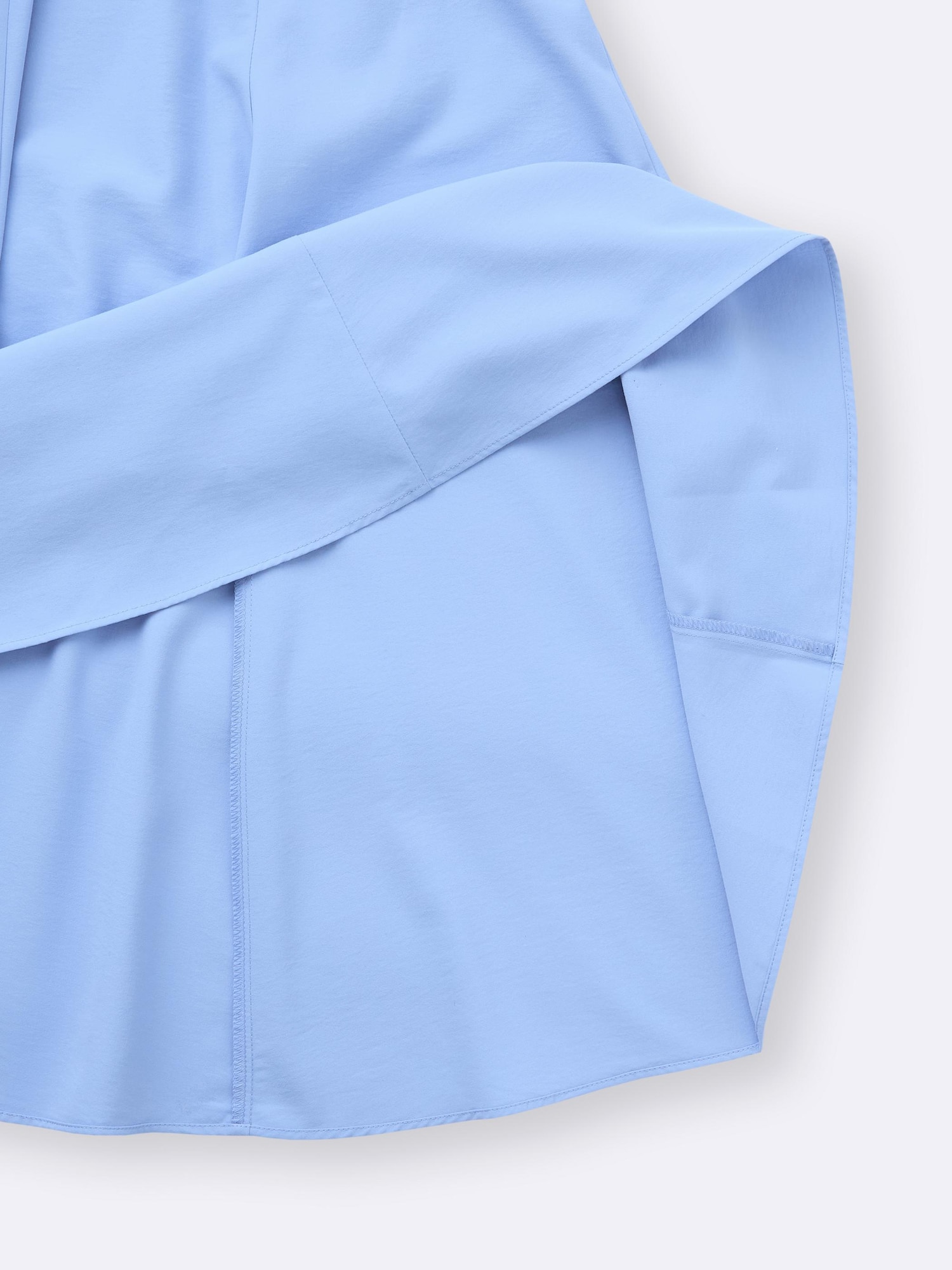 GU公式 | サーキュラーミディスカート