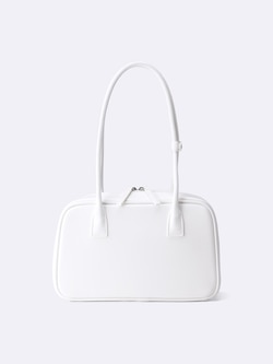 ボストンバッグ