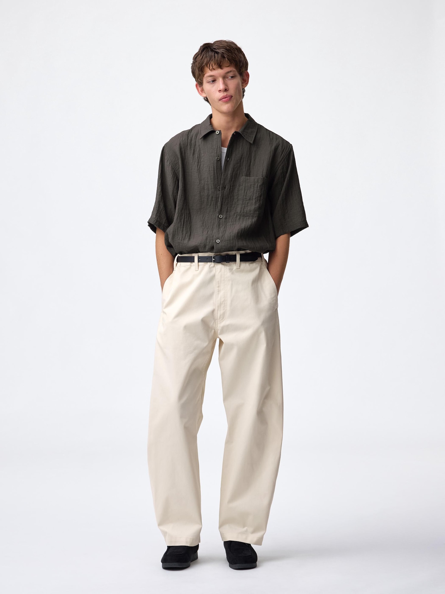 GU公式 | チノバレルレッグパンツ+EC(丈長め76.5cm)(メンズ)